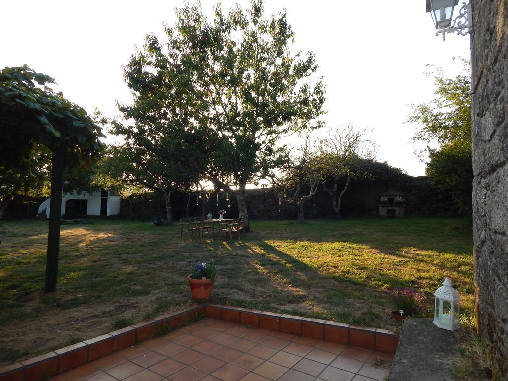 Pension - Albergue De Logrosa Negreira Buitenkant foto