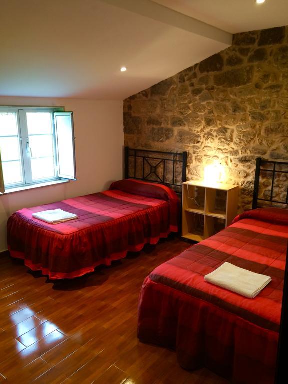 Pension - Albergue De Logrosa Negreira Buitenkant foto